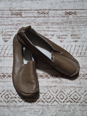 Source Unknown Taupe Slip-On Women's Loafers